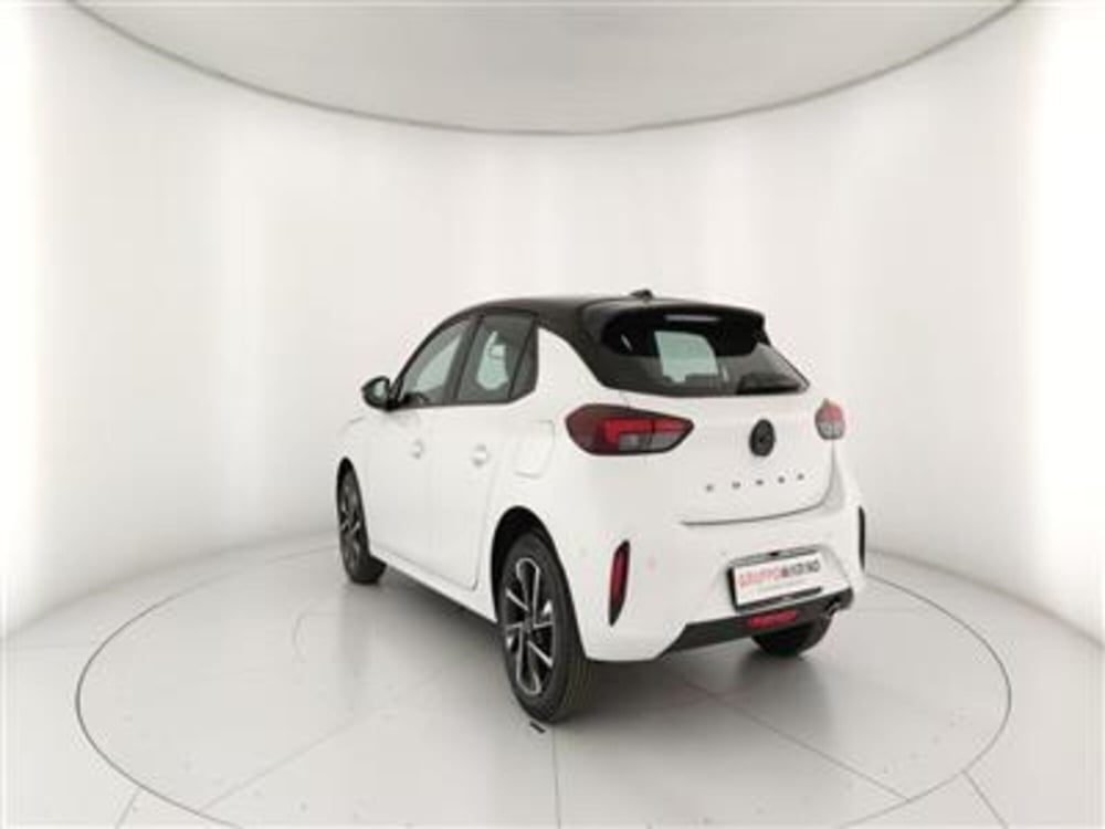 Opel Corsa nuova a Bari (5)