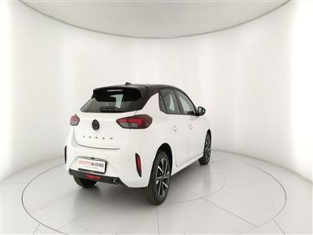 Opel Corsa nuova a Bari (7)