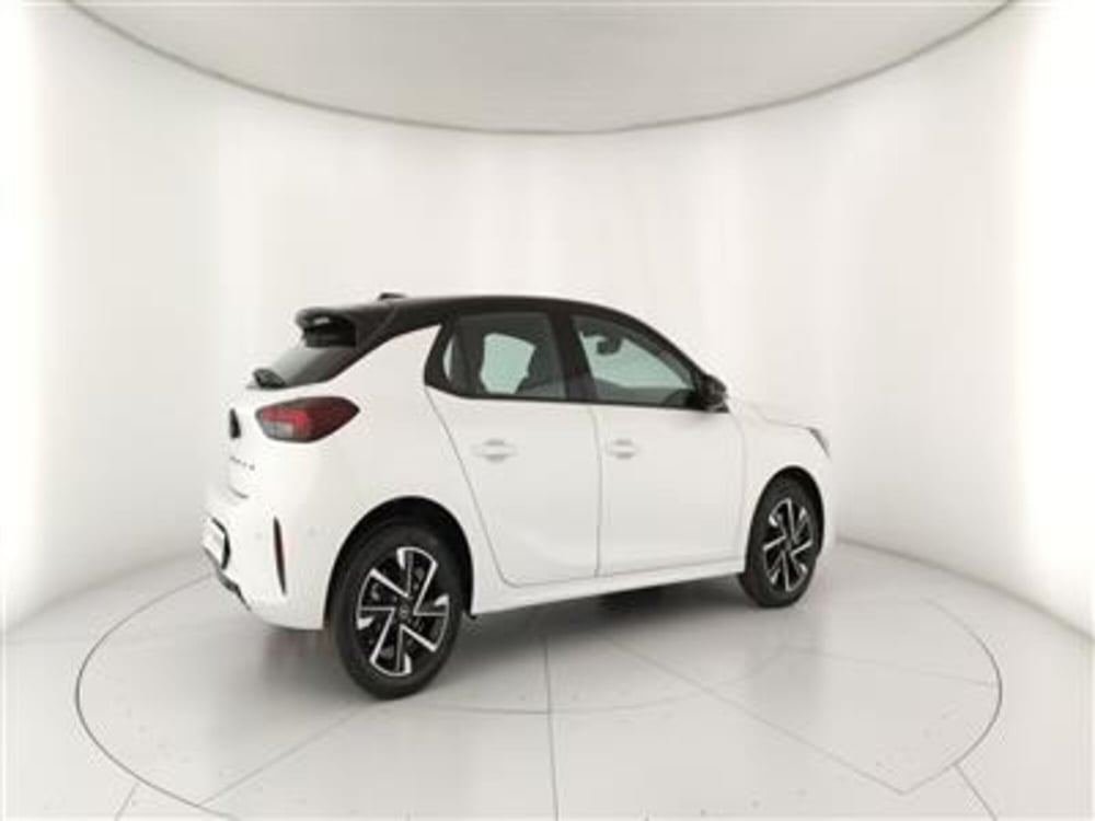 Opel Corsa nuova a Bari (8)