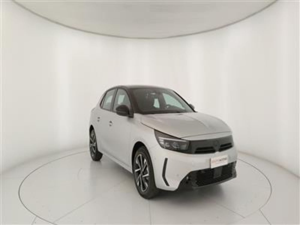 Opel Corsa nuova a Bari (11)