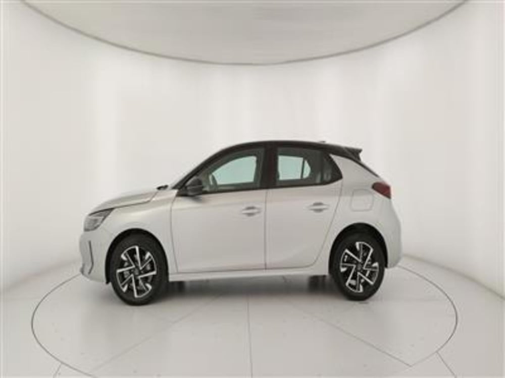 Opel Corsa nuova a Bari (3)