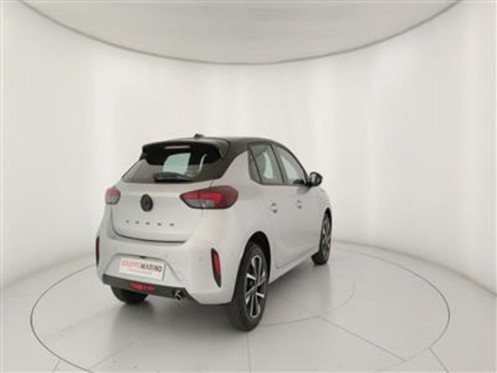 Opel Corsa nuova a Bari (7)