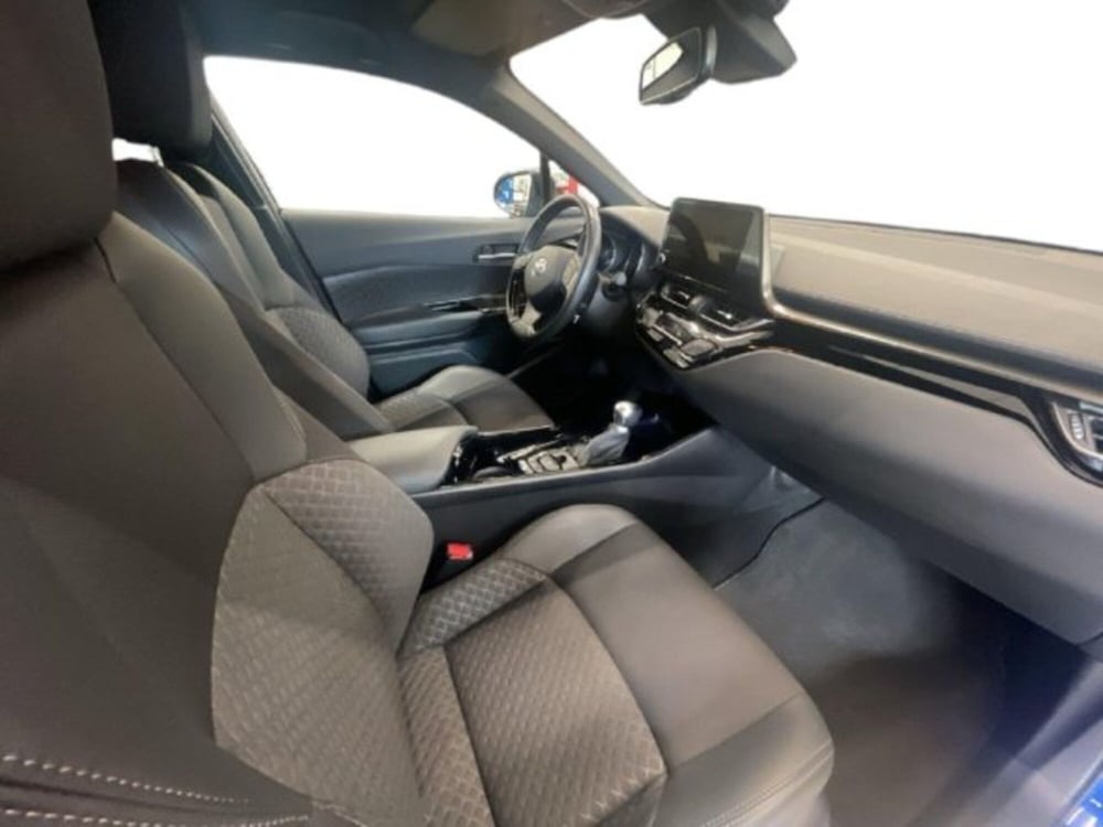 Toyota Toyota C-HR usata a Vercelli (6)