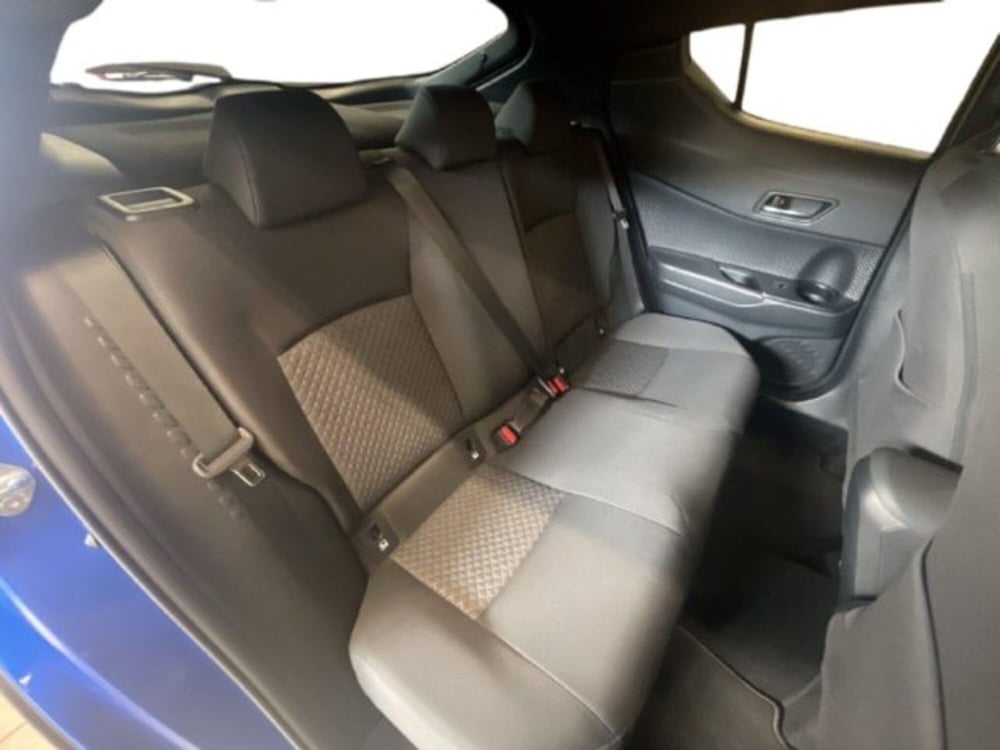 Toyota Toyota C-HR usata a Vercelli (8)