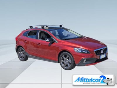 Volvo V40 Cross Country D2 1.6 Powershift Momentum del 2014 usata a Cassacco