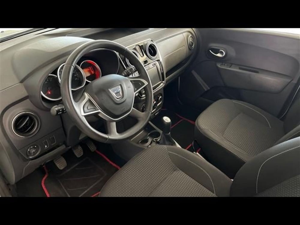Dacia Dokker usata a Firenze (10)