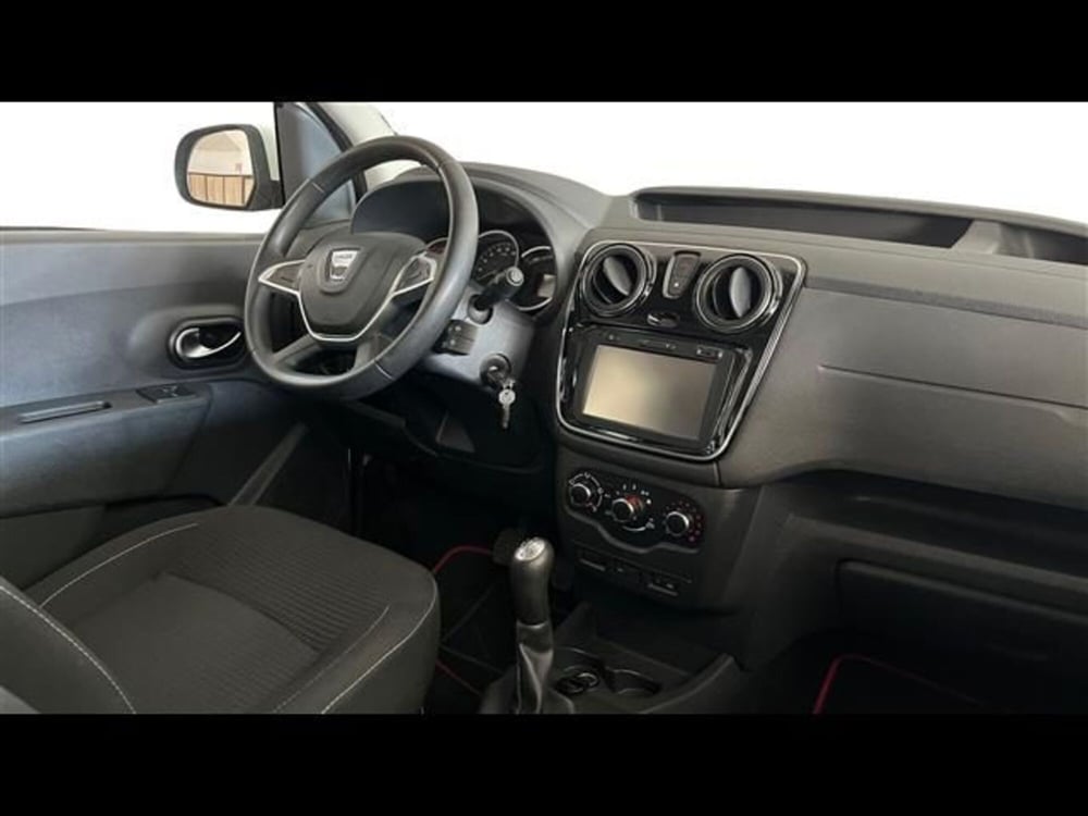 Dacia Dokker usata a Firenze (12)