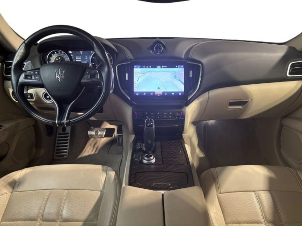 Maserati Ghibli usata a Bologna (13)