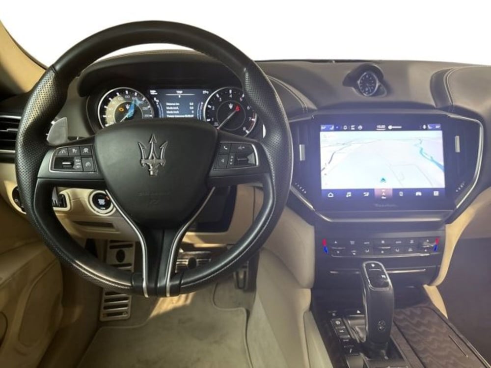 Maserati Ghibli usata a Bologna (14)