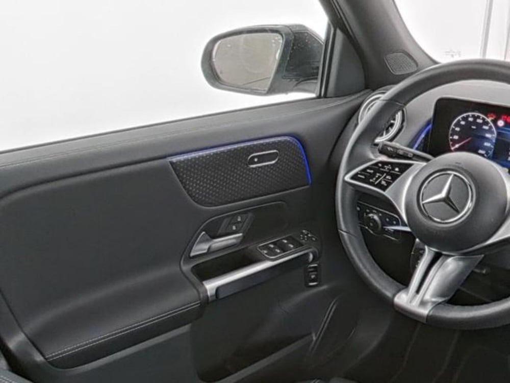 Mercedes-Benz GLB usata a Milano (9)