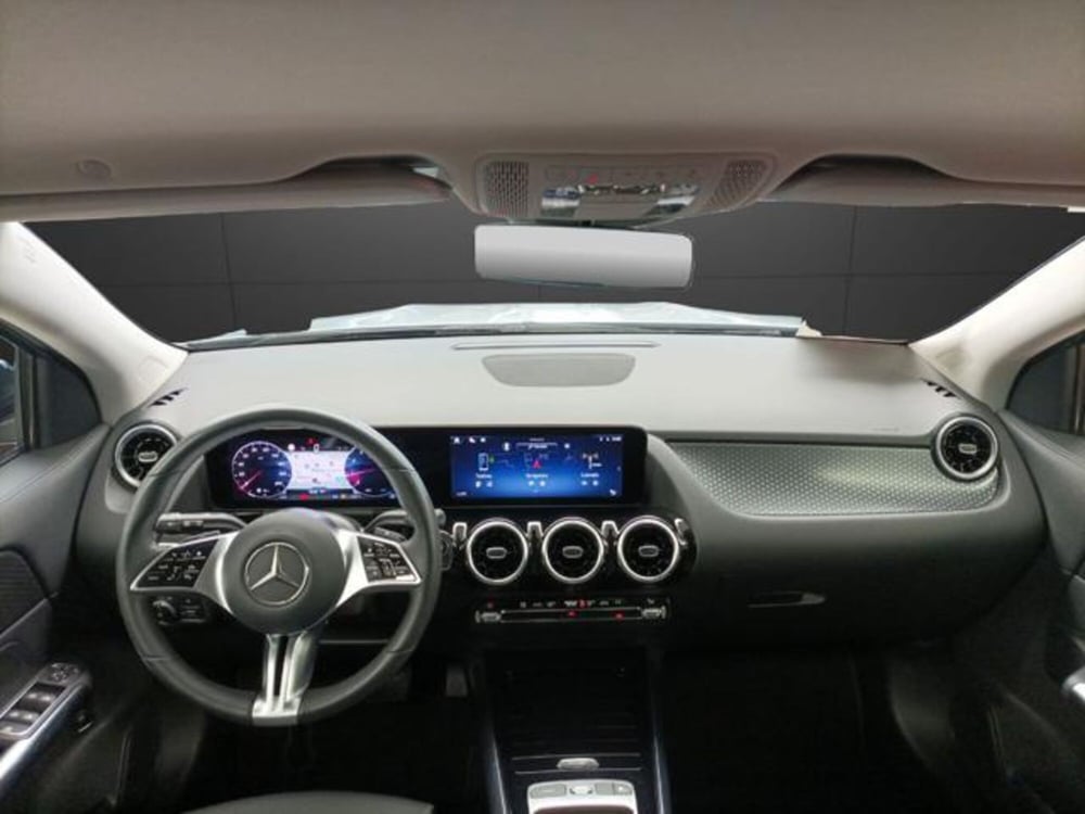Mercedes-Benz GLA SUV usata a Milano (11)