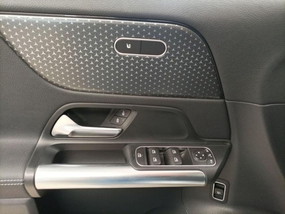 Mercedes-Benz GLA SUV usata a Milano (15)