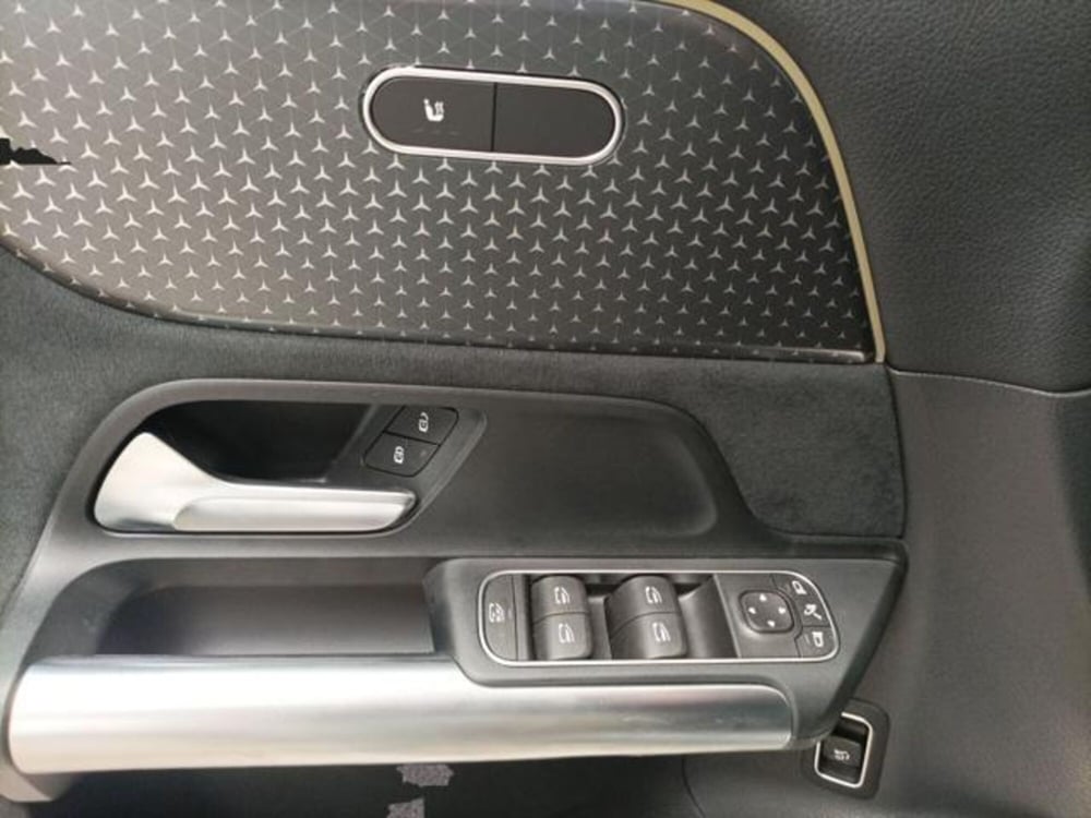Mercedes-Benz GLA SUV usata a Milano (16)