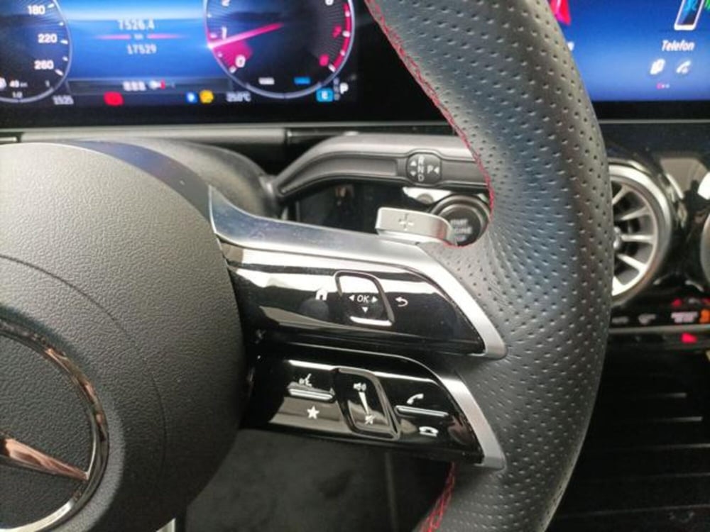 Mercedes-Benz GLA SUV usata a Milano (17)