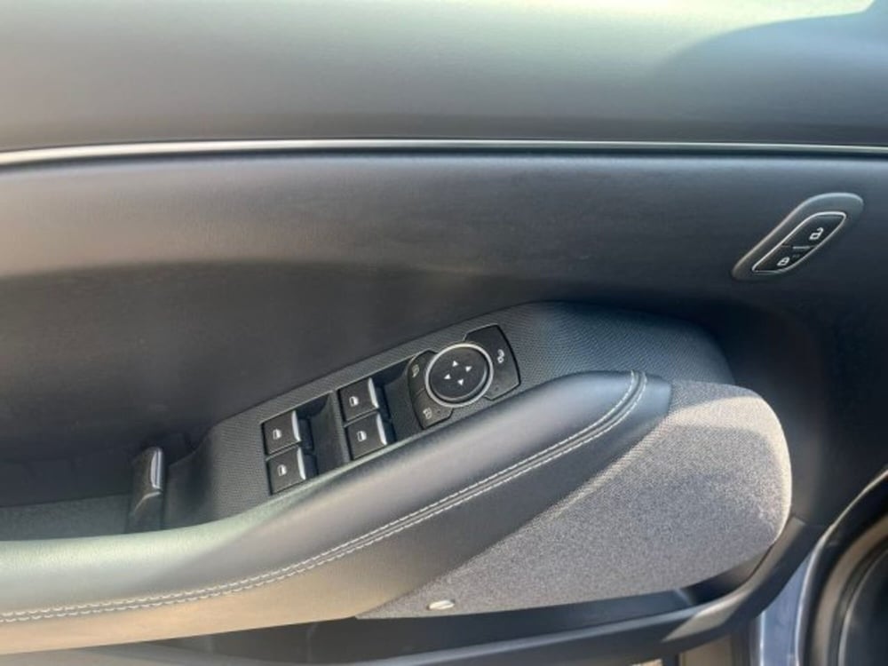 Ford Mustang Mach-E usata a Lodi (14)
