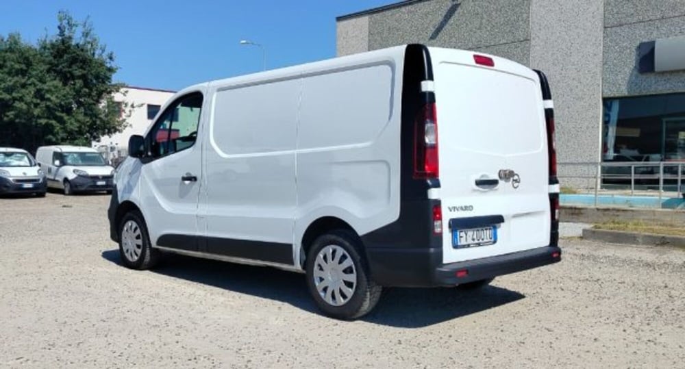 Opel Vivaro Furgone usata a Oristano (2)