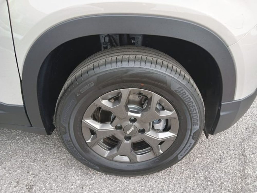 Jeep Avenger nuova a Brescia (18)