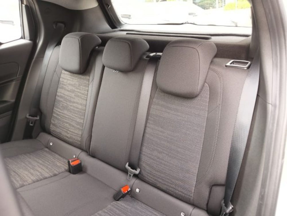 Jeep Avenger nuova a Brescia (9)