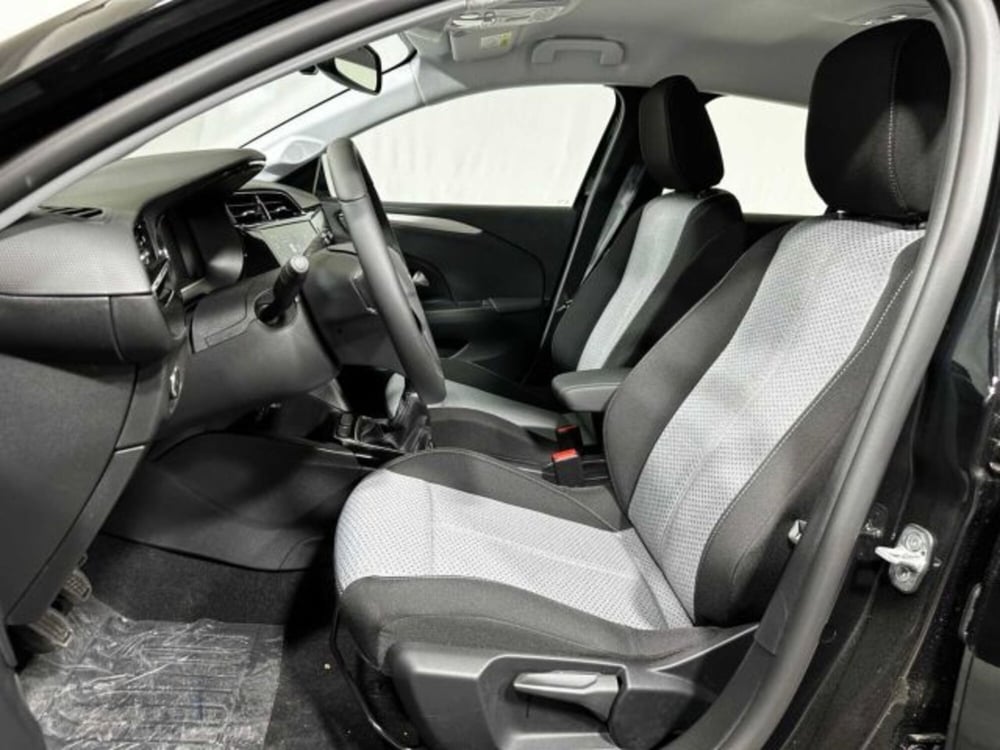 Opel Corsa nuova a Sondrio (10)