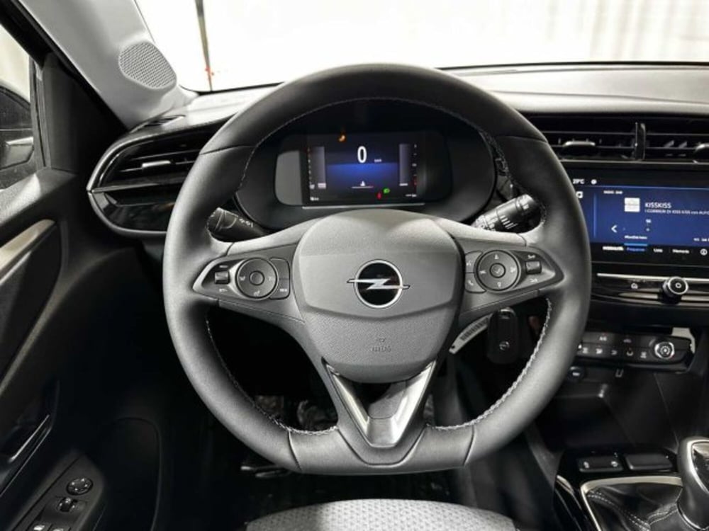 Opel Corsa nuova a Sondrio (14)