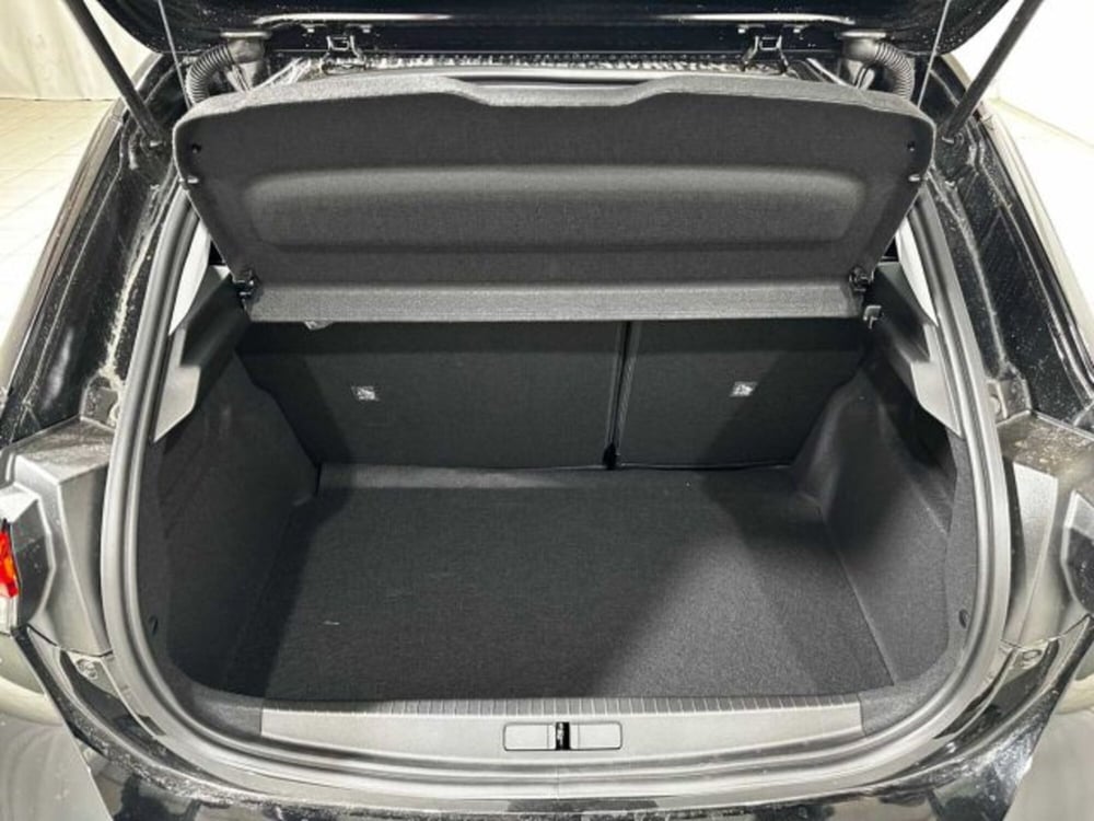Opel Corsa nuova a Sondrio (15)