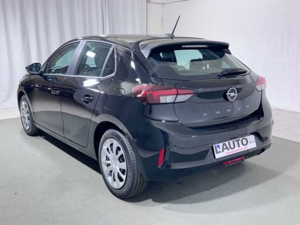 Opel Corsa nuova a Sondrio (3)
