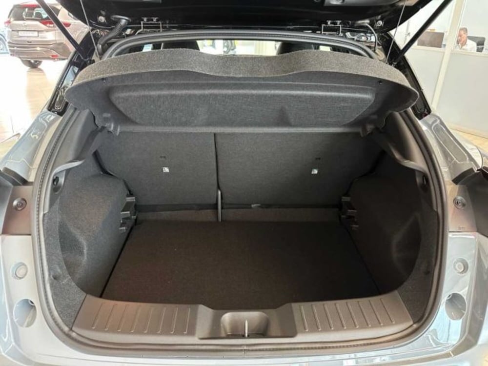 Nissan Juke nuova a Sondrio (14)