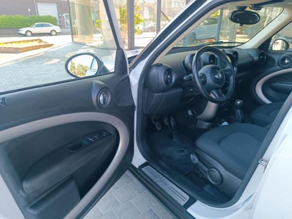 MINI Mini Countryman usata a Pisa (12)