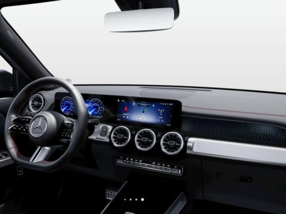 Mercedes-Benz EQB nuova a Verona (5)