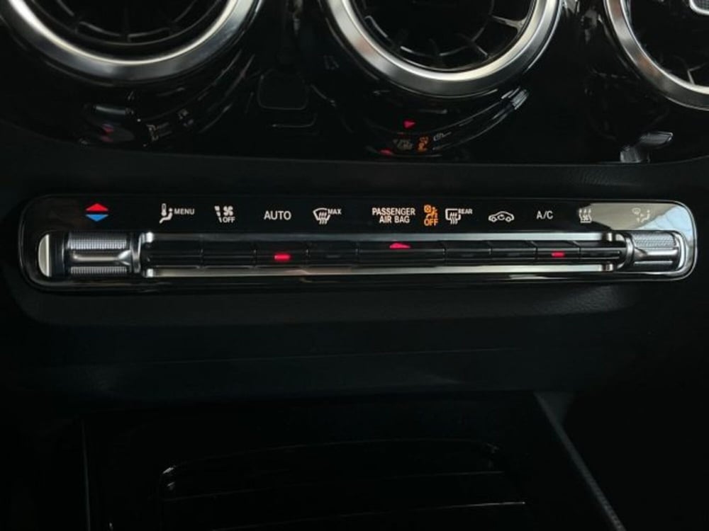 Mercedes-Benz GLA SUV usata a Verona (14)