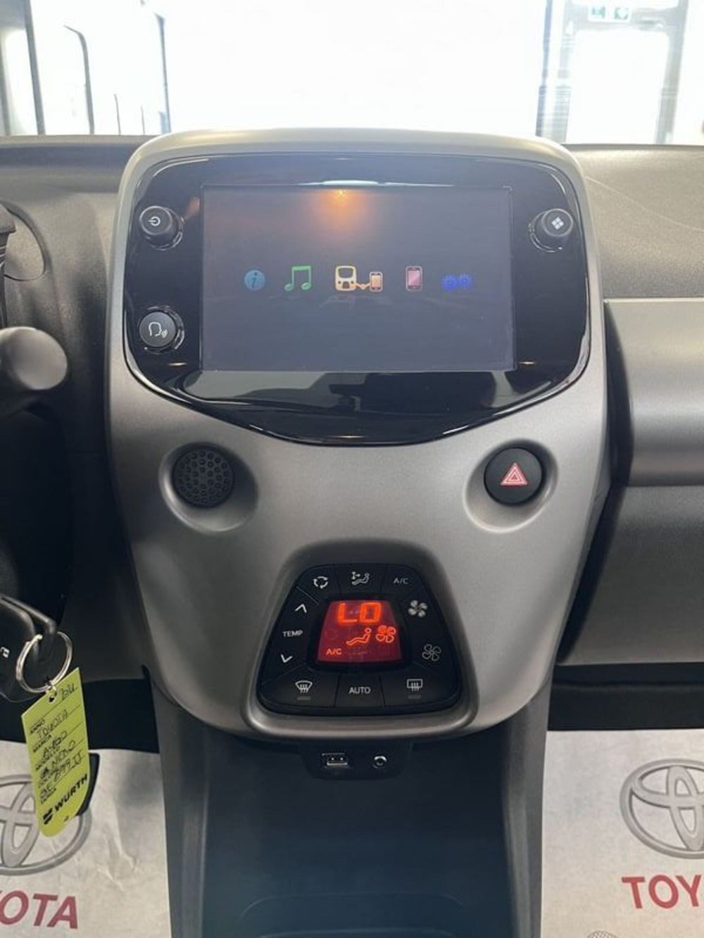 Toyota Aygo usata a Prato (11)