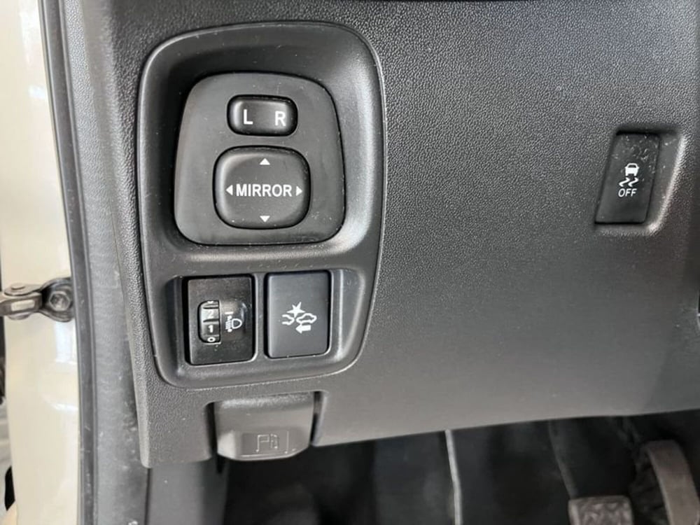 Toyota Aygo usata a Prato (14)