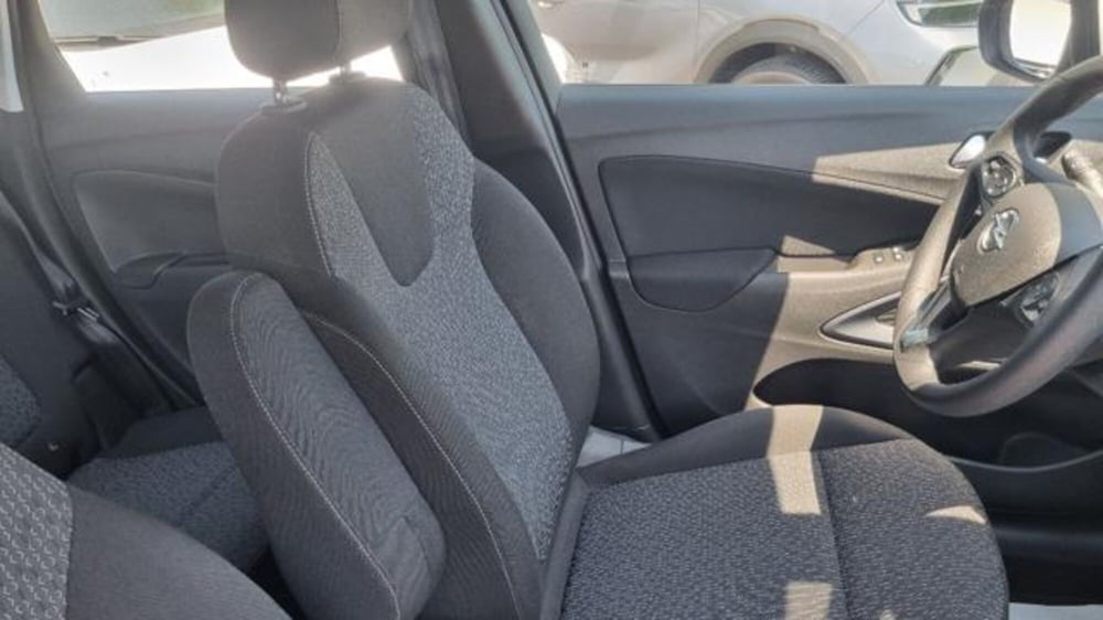 Opel Crossland X usata a Savona (14)