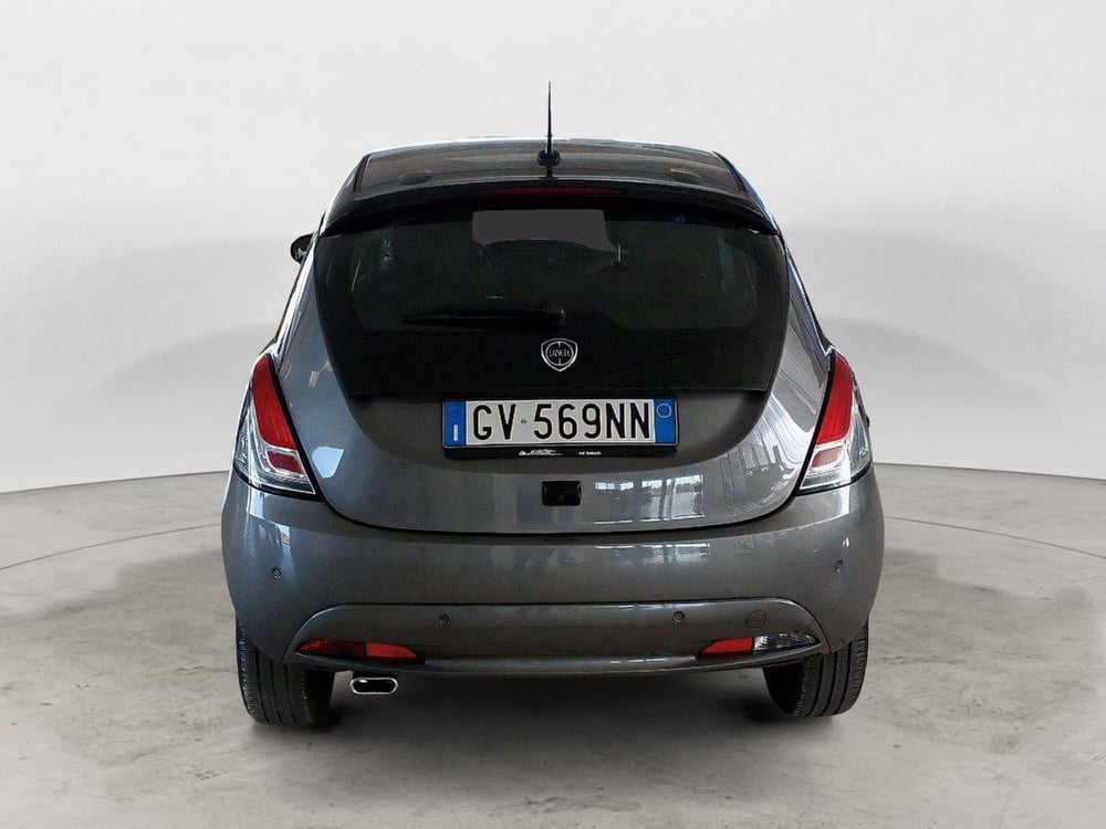 Lancia Ypsilon usata a Lecce (4)