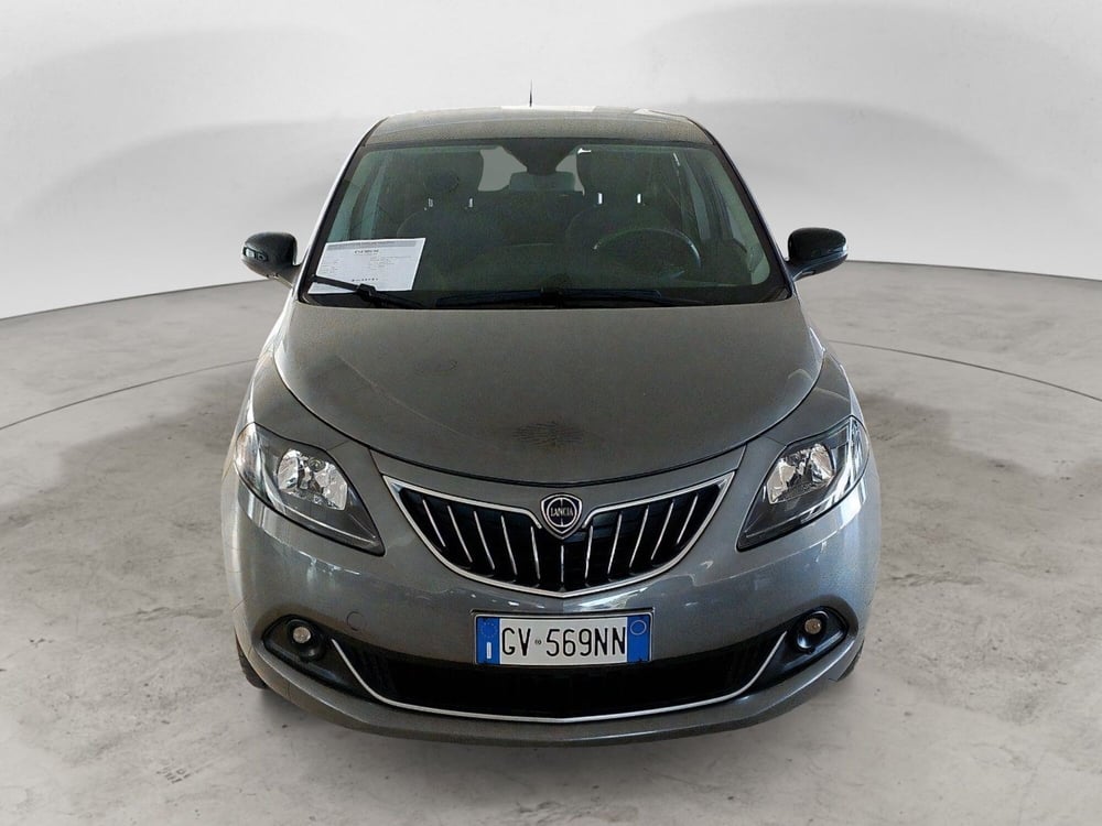 Lancia Ypsilon usata a Lecce (5)