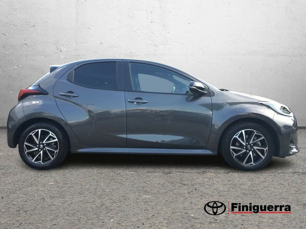 Toyota Yaris usata a Lecco (6)