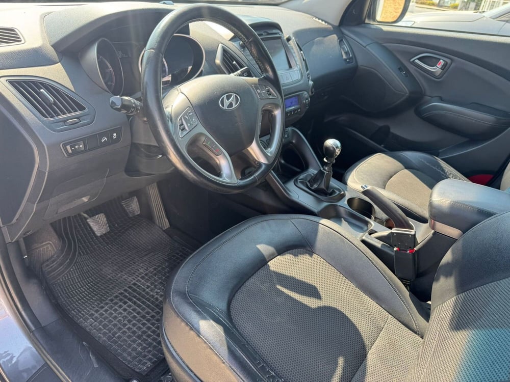 Hyundai ix35 usata a Salerno (12)