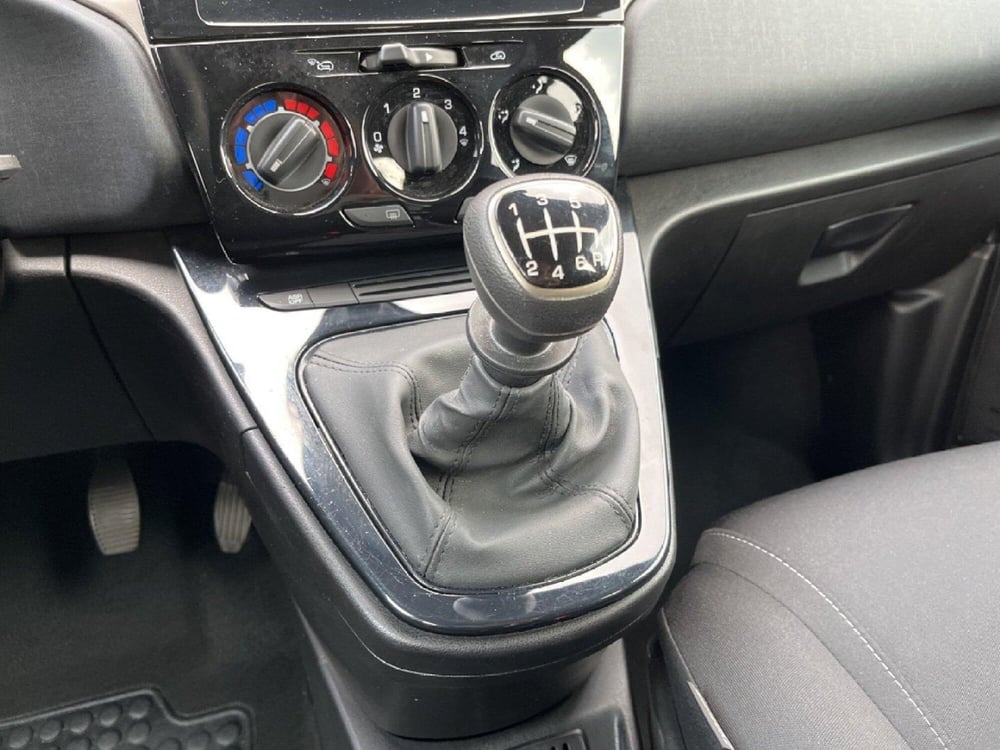 Lancia Ypsilon usata a Torino (15)