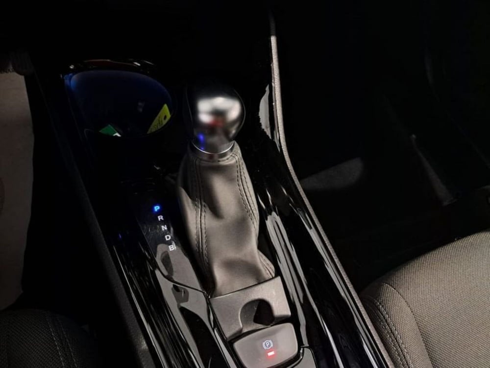 Toyota Toyota C-HR usata a Cagliari (17)