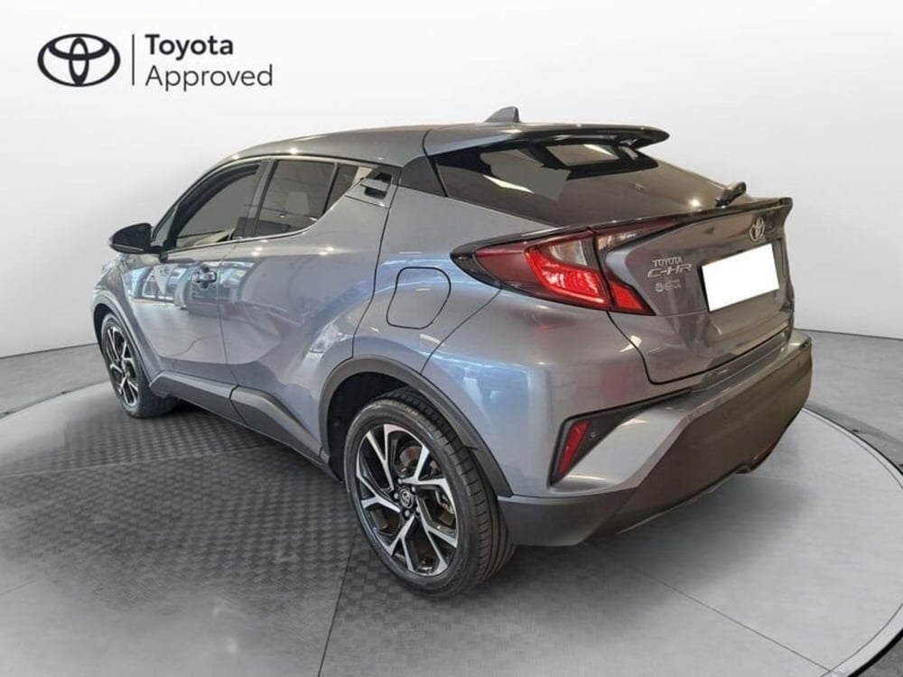 Toyota Toyota C-HR usata a Cagliari (7)