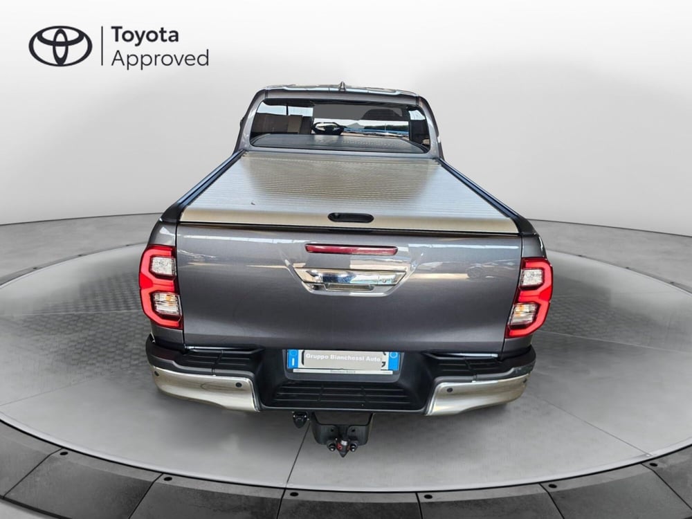 Toyota Hilux usata a Cremona (3)