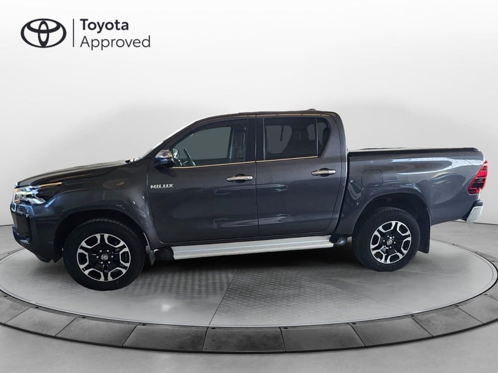 Toyota Hilux usata a Cremona (4)