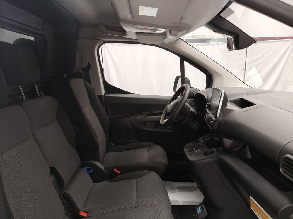 Toyota Proace City Furgone usata a Roma (15)