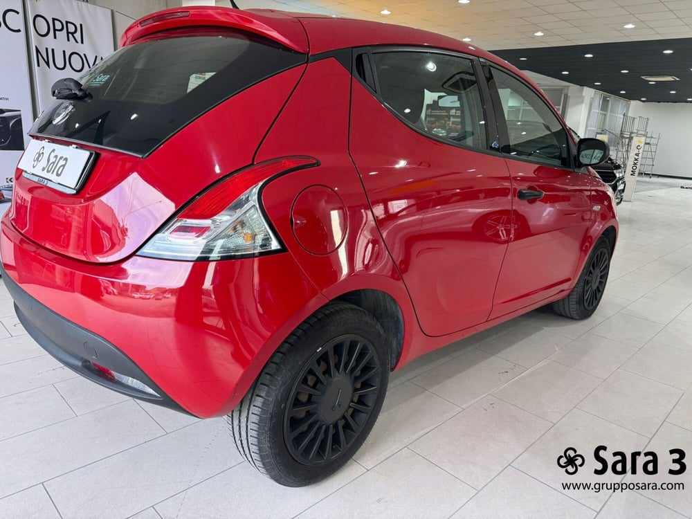 Lancia Ypsilon usata a Benevento (4)