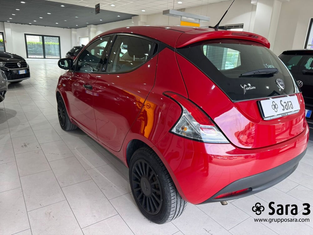 Lancia Ypsilon usata a Benevento (5)