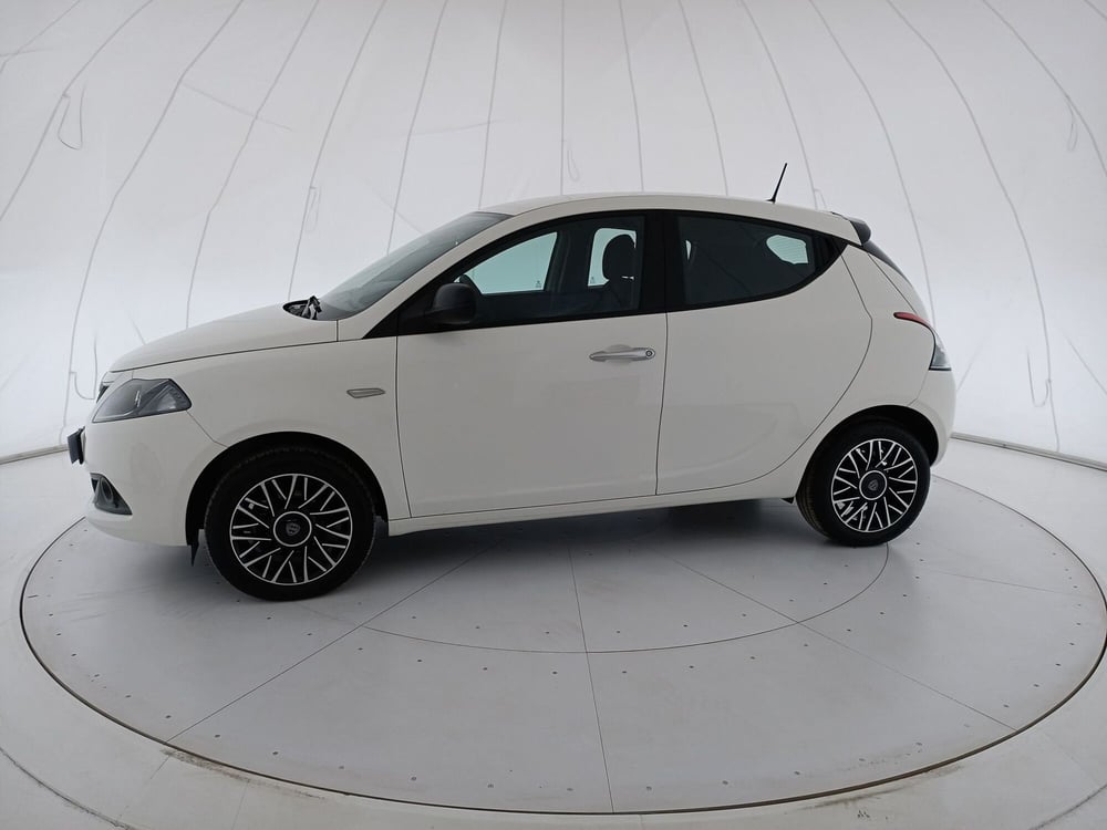Lancia Ypsilon usata a Taranto (2)