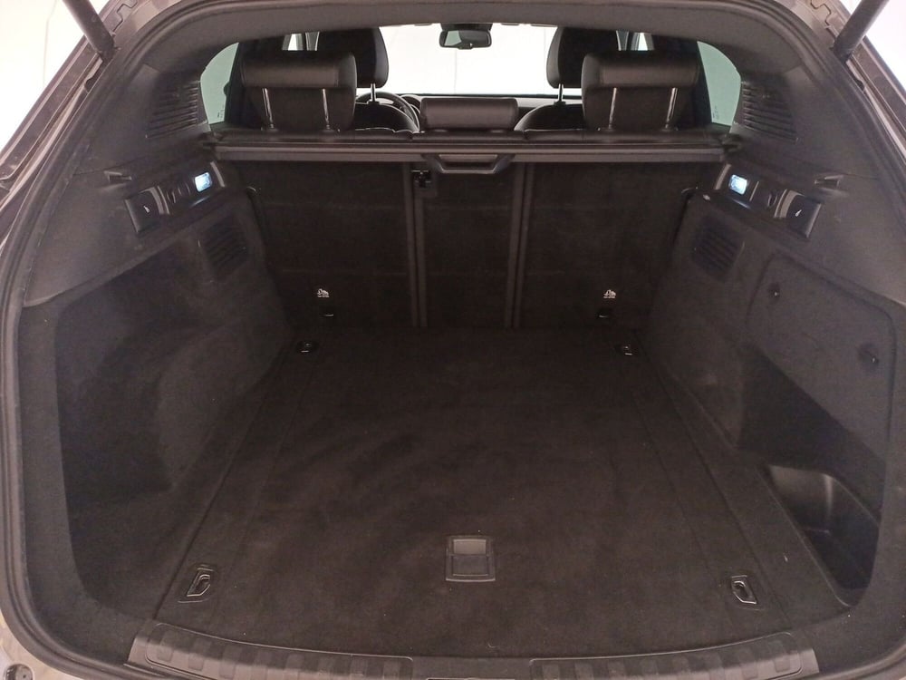 Alfa Romeo Stelvio usata a Bari (13)