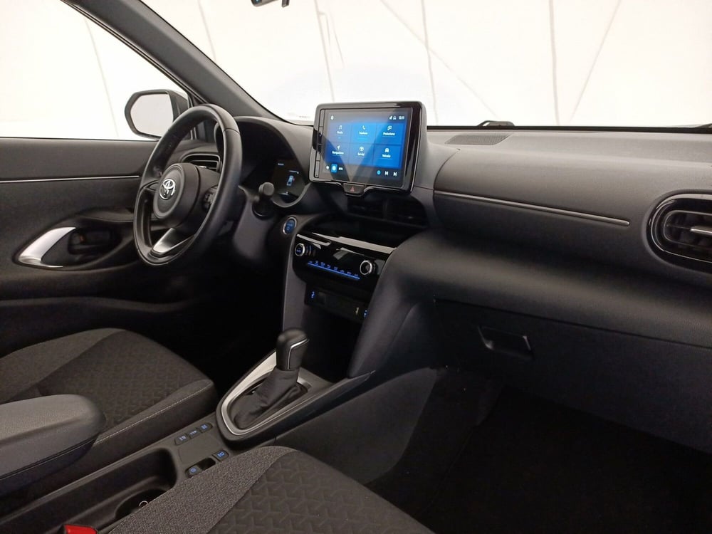 Toyota Yaris Cross usata a Bari (11)