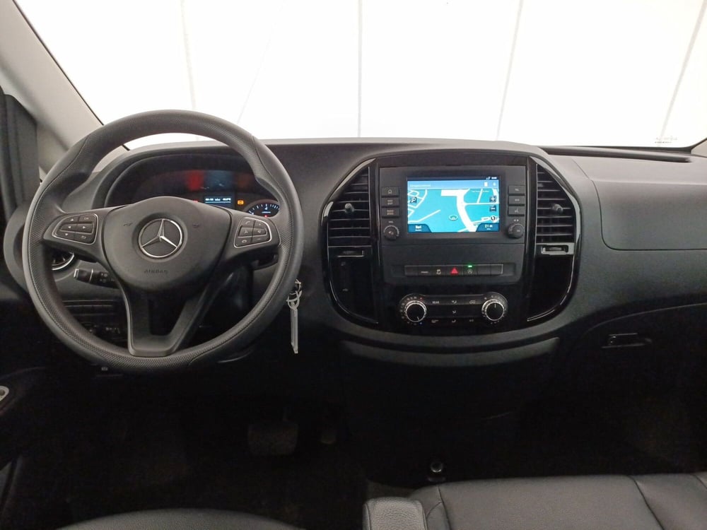 Mercedes-Benz Vito usata a Bari (15)