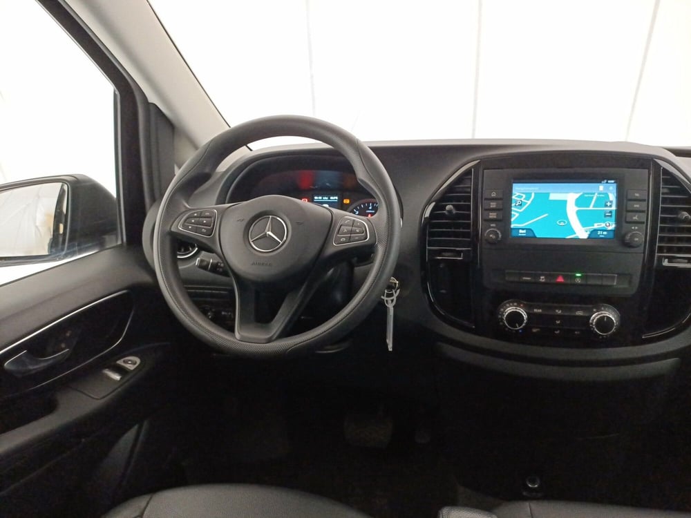 Mercedes-Benz Vito usata a Bari (16)